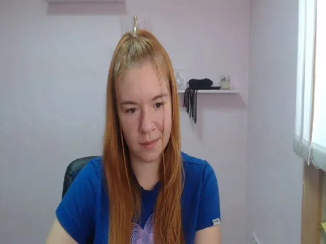 Live sex webcam photo for JiMiola #253345841