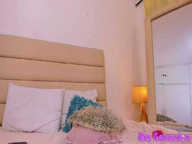 Live sex webcam photo for Nia_Gonsalez #261952341