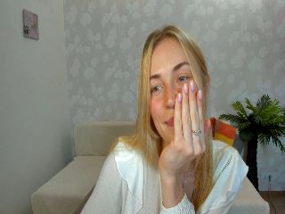 Live sex webcam photo for MissisRexa #251961074