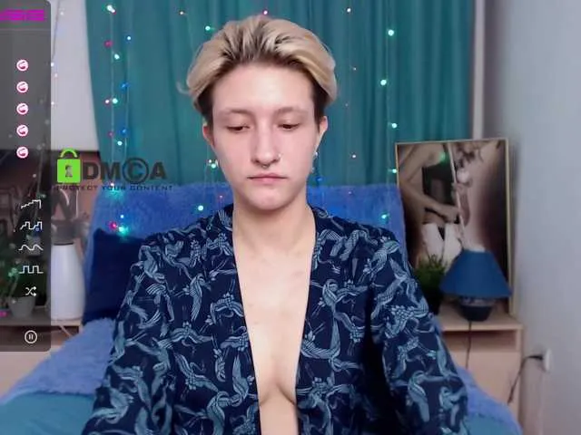 Live sex webcam photo for KateShave #254559534