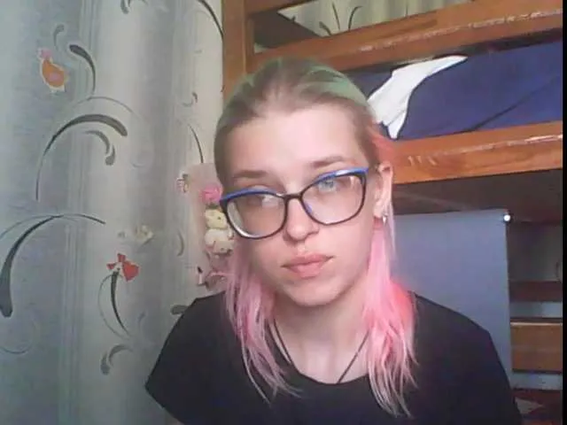 Live sex webcam photo for malvinella #265506661