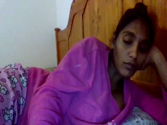 Live sex webcam photo for IndianvixxenX #259374774