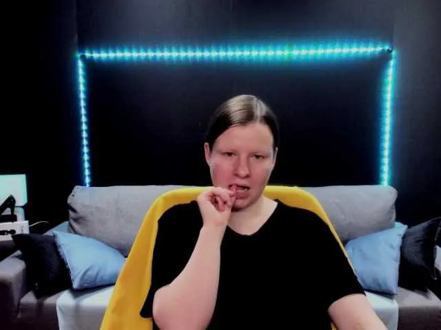 Live sex webcam photo for CoconutLegs #241236712