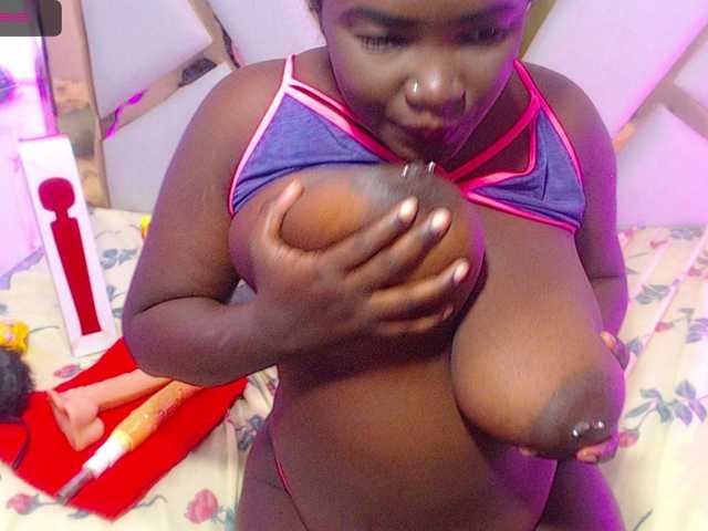 Live sex webcam photo for sarayjackson #257873726