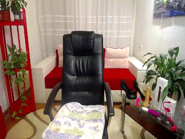 Live sex webcam photo for OlgaSaphire #252607983