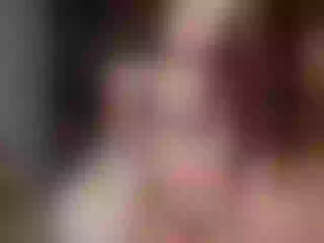 Live sex webcam photo for EllaClark #287991580
