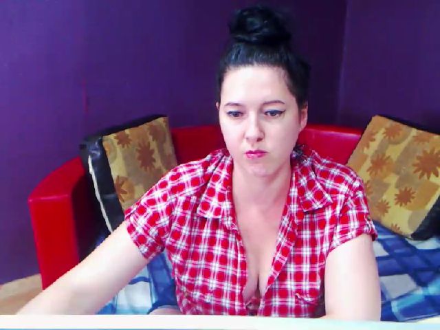 Live sex webcam photo for SlaveMeRubyX #258541740