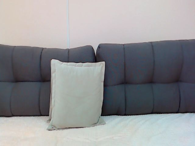 Live sex webcam photo for LianaSteff #253764582