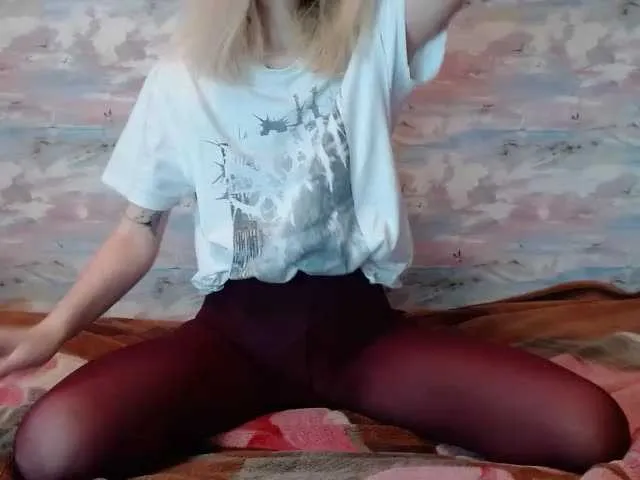 Live sex webcam photo for Villi-Wall #240969859