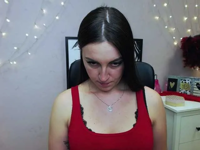 Live sex webcam photo for amandaBURN #241235523