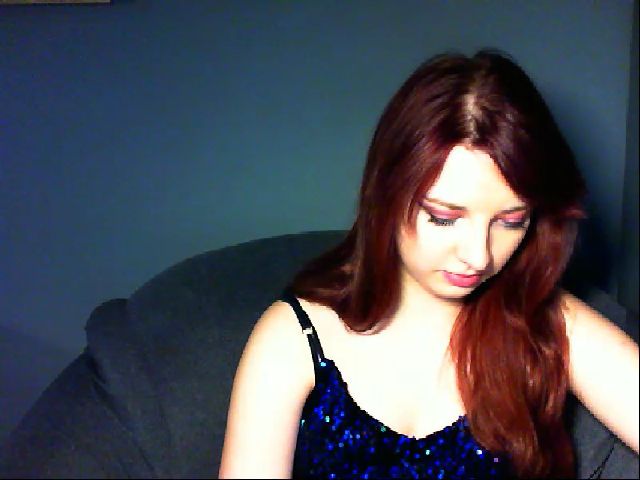 Live sex webcam photo for VirginLuna18 #256446209