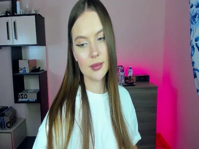 Live sex webcam photo for Daisymarly #255758238