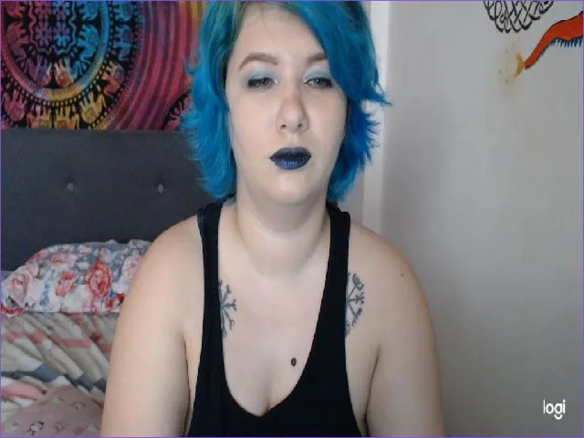 Live sex webcam photo for GoddessEmma #260574848