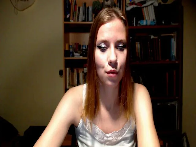 Live sex webcam photo for WinterGoddess #262858179