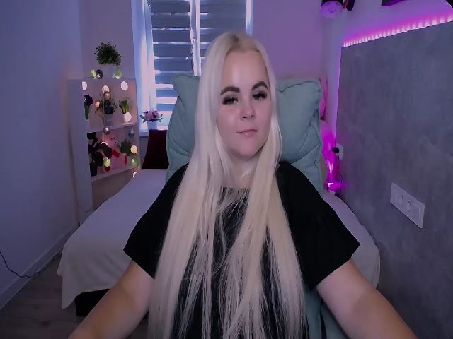 Live sex webcam photo for Jenni__fer #260397600