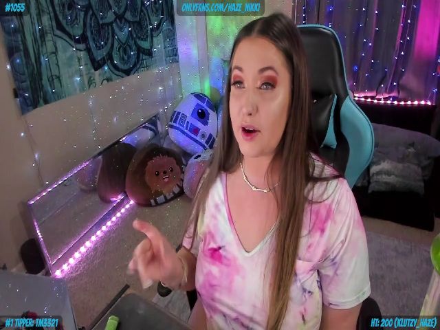 Live sex webcam photo for Nikki_Haze #261903500