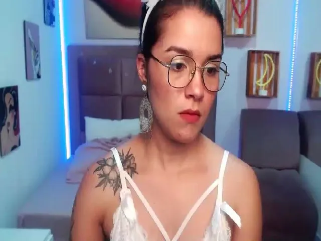 Live sex webcam photo for Graicy_Reyes #262094523