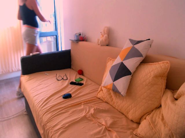 Live sex webcam photo for Isabeladoll #255904689