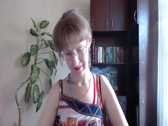 Live sex webcam photo for Superledystar #254790978