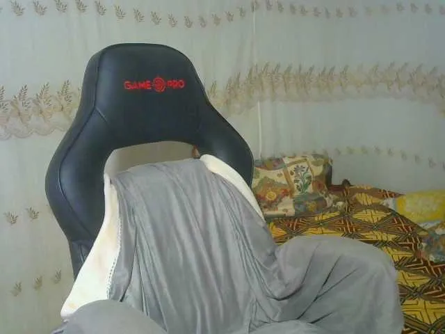 Live sex webcam photo for xxdaryaxx #250603659