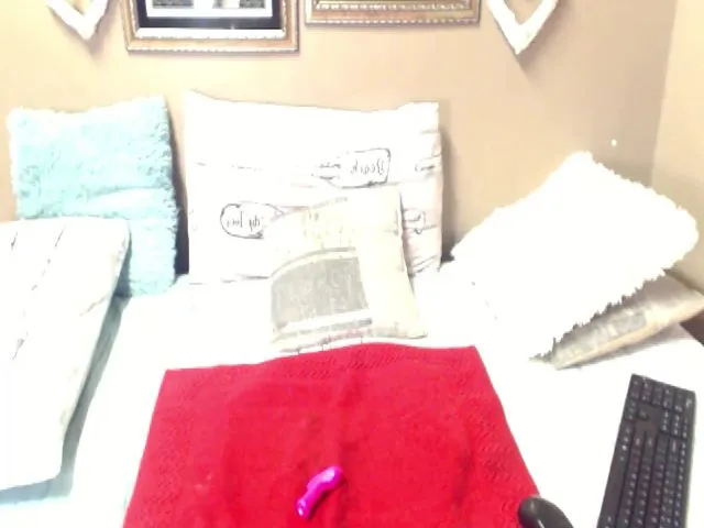 Live sex webcam photo for LelaKeyesX #252565938