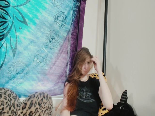 Live sex webcam photo for H3llok1tty #253065239