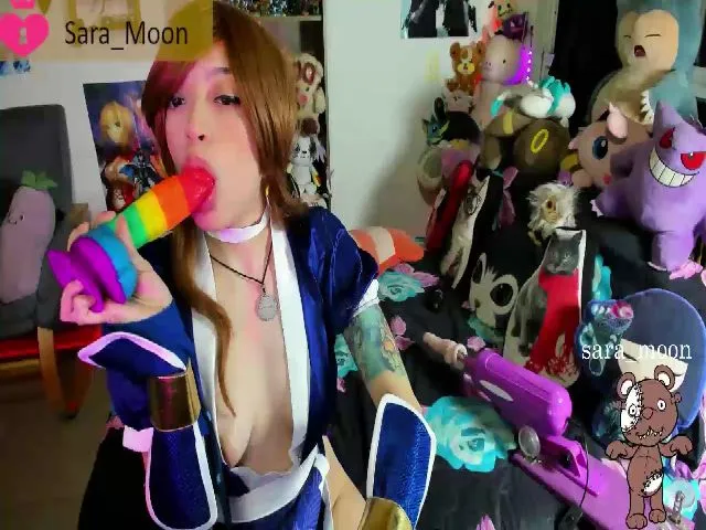 Live sex webcam photo for Sara_Skys #261907896