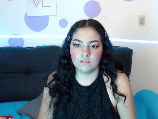 Live sex webcam photo for sophiie_fox #258922524