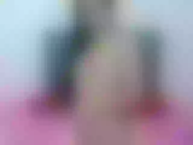 Live sex webcam photo for ElianaKin #241574237