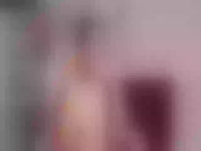 Live sex webcam photo for Sun_kissed1 #263568225