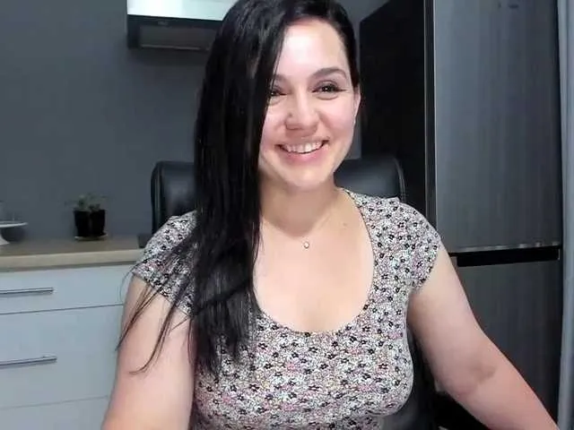 Live sex webcam photo for Dixii_life #251069278