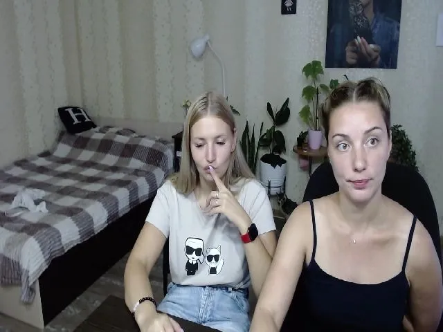 Live sex webcam photo for UrBlack_Kitty #261437025