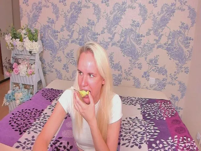 Live sex webcam photo for SusanSmite #257902577