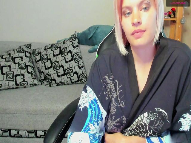 Live sex webcam photo for Sky_Drag0n #254456805