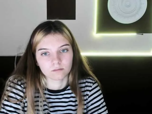 Live sex webcam photo for Anna-na-sik #251628844