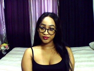 Live sex webcam photo for Miafoxx #240670528