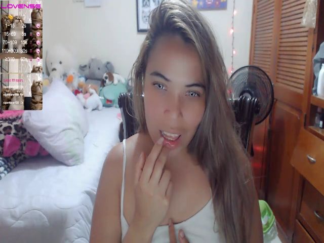 Live sex webcam photo for Meganhill_ #255196471