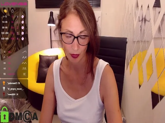 Live sex webcam photo for CaringSophie #262178712