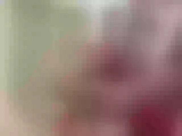 Live sex webcam photo for Youlalia #243687609