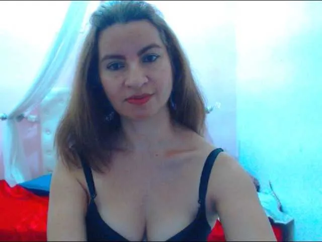 Live sex webcam photo for AliceMiller13 #241402791