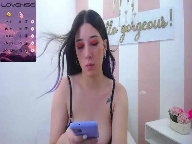 Live sex webcam photo for Lia_Luhan #261703701