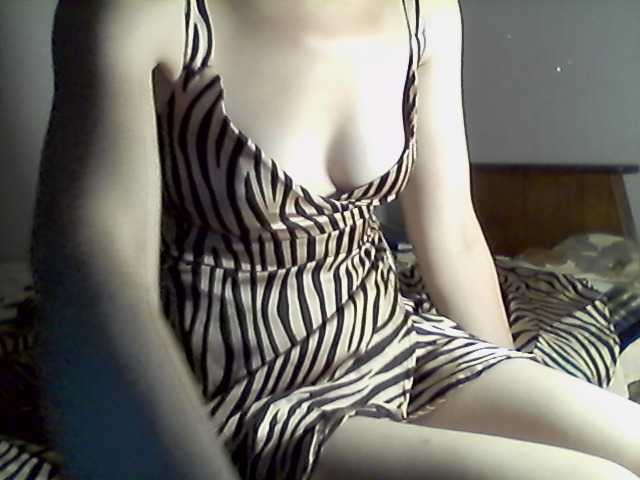 Live sex webcam photo for LorraineOSun #252048472