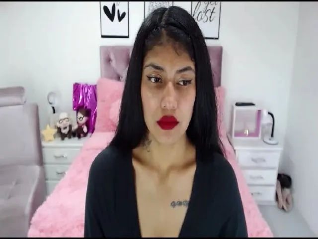 Live sex webcam photo for PeytonBrunett #264155706