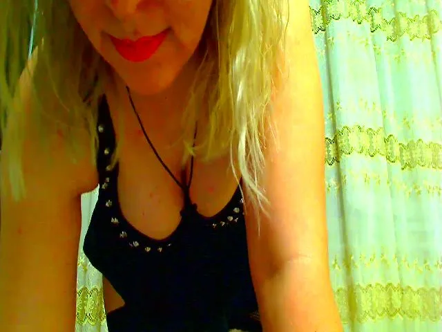 Live sex webcam photo for Pryncess4you #254593494