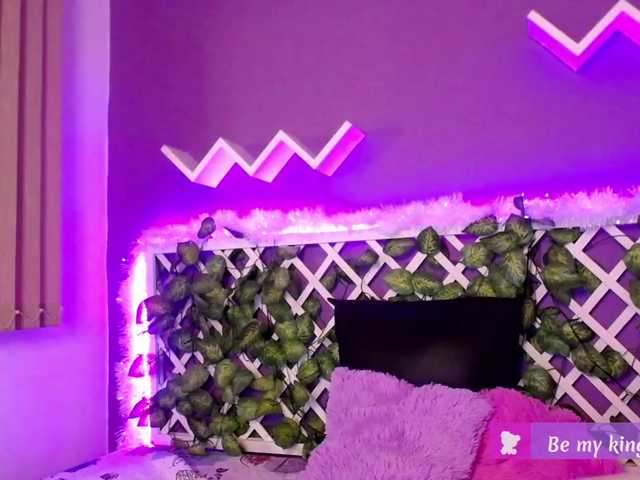 Live sex webcam photo for SusannaMoree #241118654