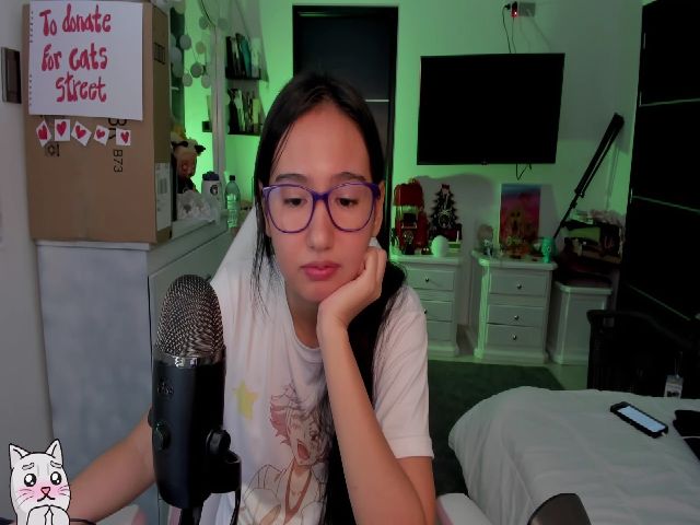 Live sex webcam photo for AnnieJulieth #261904597