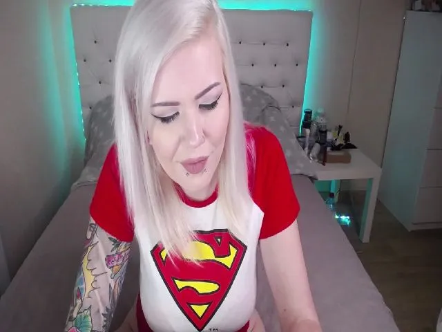 Live sex webcam photo for PrettyOne4You #258453898
