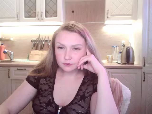 Live sex webcam photo for JaneGrey111 #265631585