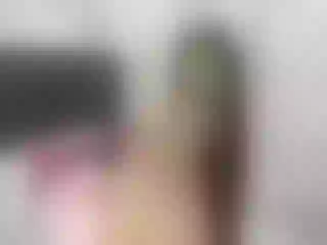 Live sex webcam photo for StormiSquirt #259664158