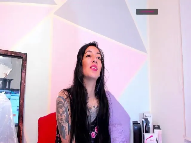 Live sex webcam photo for Violetatoo #255530538